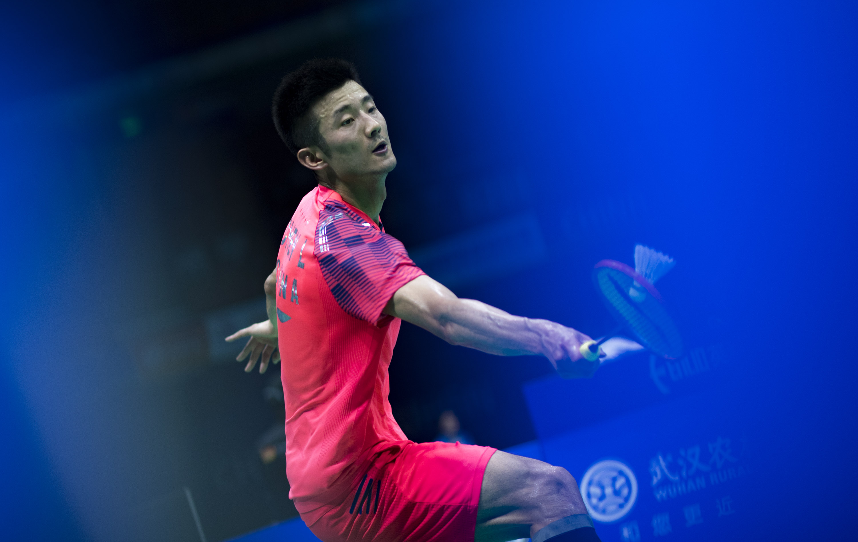 开云sport-英格兰羽毛球队鏖战法国羽毛球队，谌龙打破历史纪录