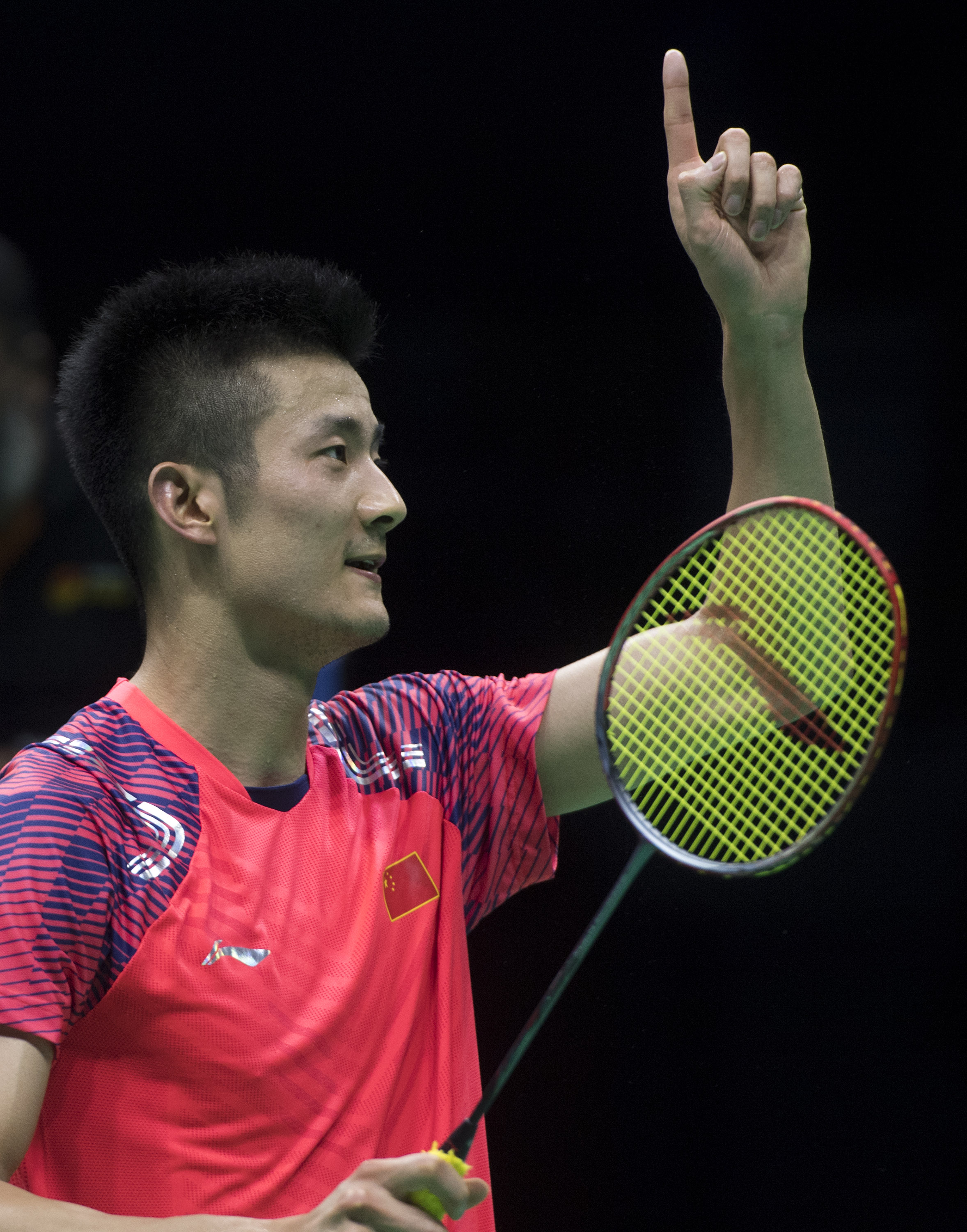 英格兰羽毛球队鏖战法国羽毛球队，谌龙打破历史纪录