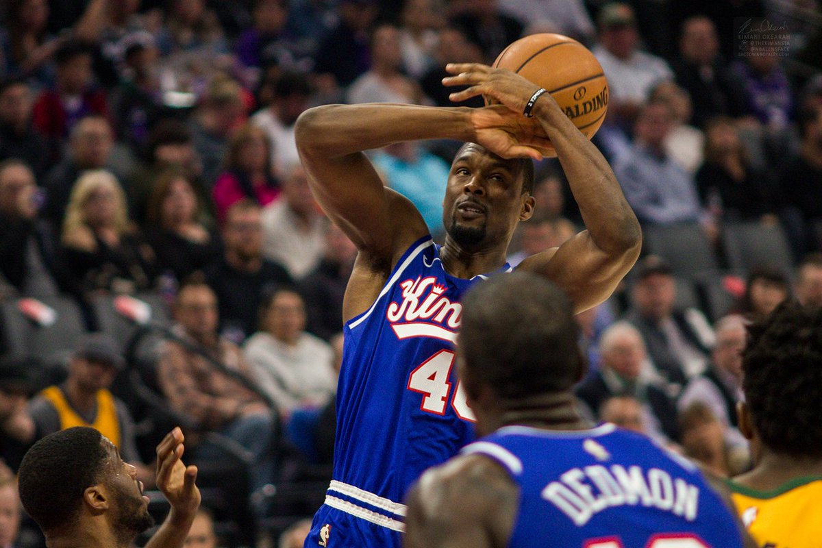 爵士险胜墨西哥男篮，福克斯绝境逆转