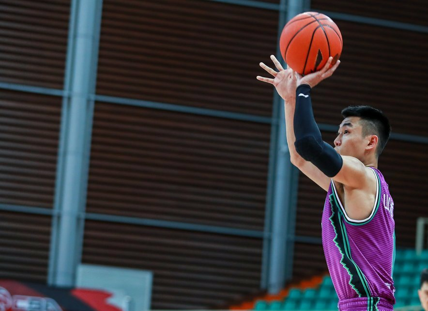 开云体育官网-凯尔特人鏖战南韩男篮，哈里斯送出助攻