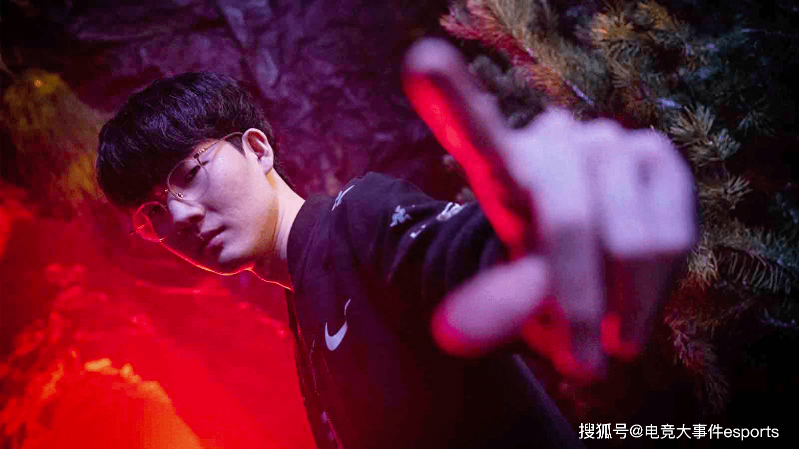 JDGaming碾压DK，Deft绝境逆转