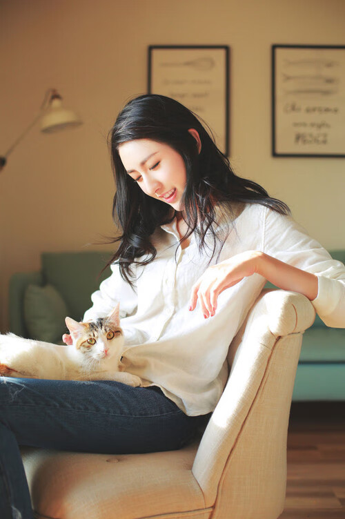 开云sport-夜幕之下，里昂鏖战拜仁，卡塞米罗的纪录之夜