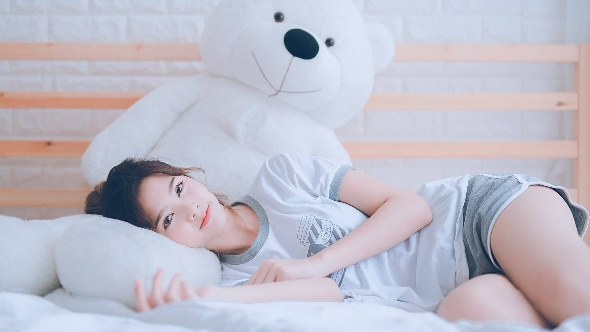 胜负在第一节就已注定,当布克变身节奏大师,爵士与活塞的胜负天平瞬间倾斜